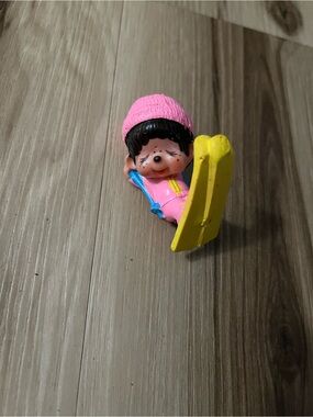 Vintage pink skier Skiing Monchhichi 1979 Monchichi Sekiguchi PVC Mini Figure